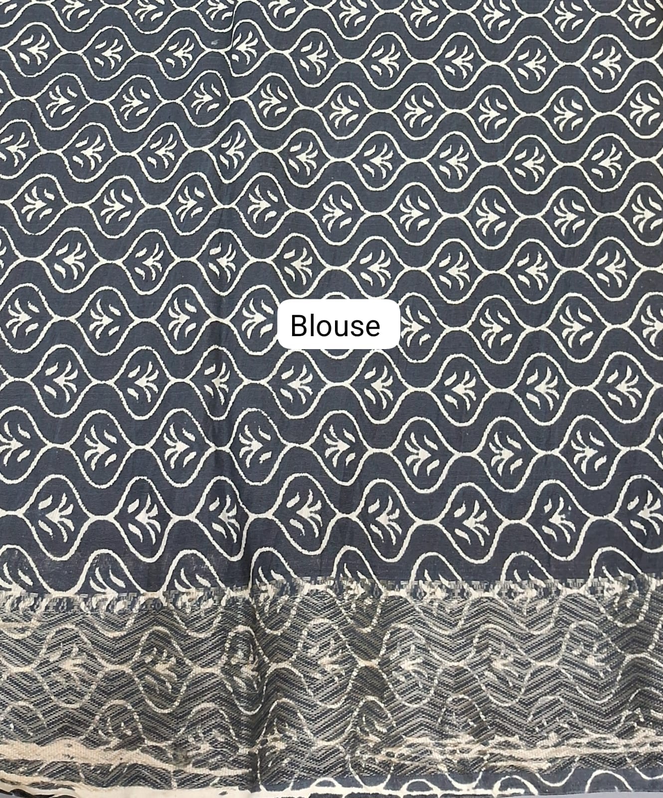 Black plain Maheshwari Cotton Saree  blouse