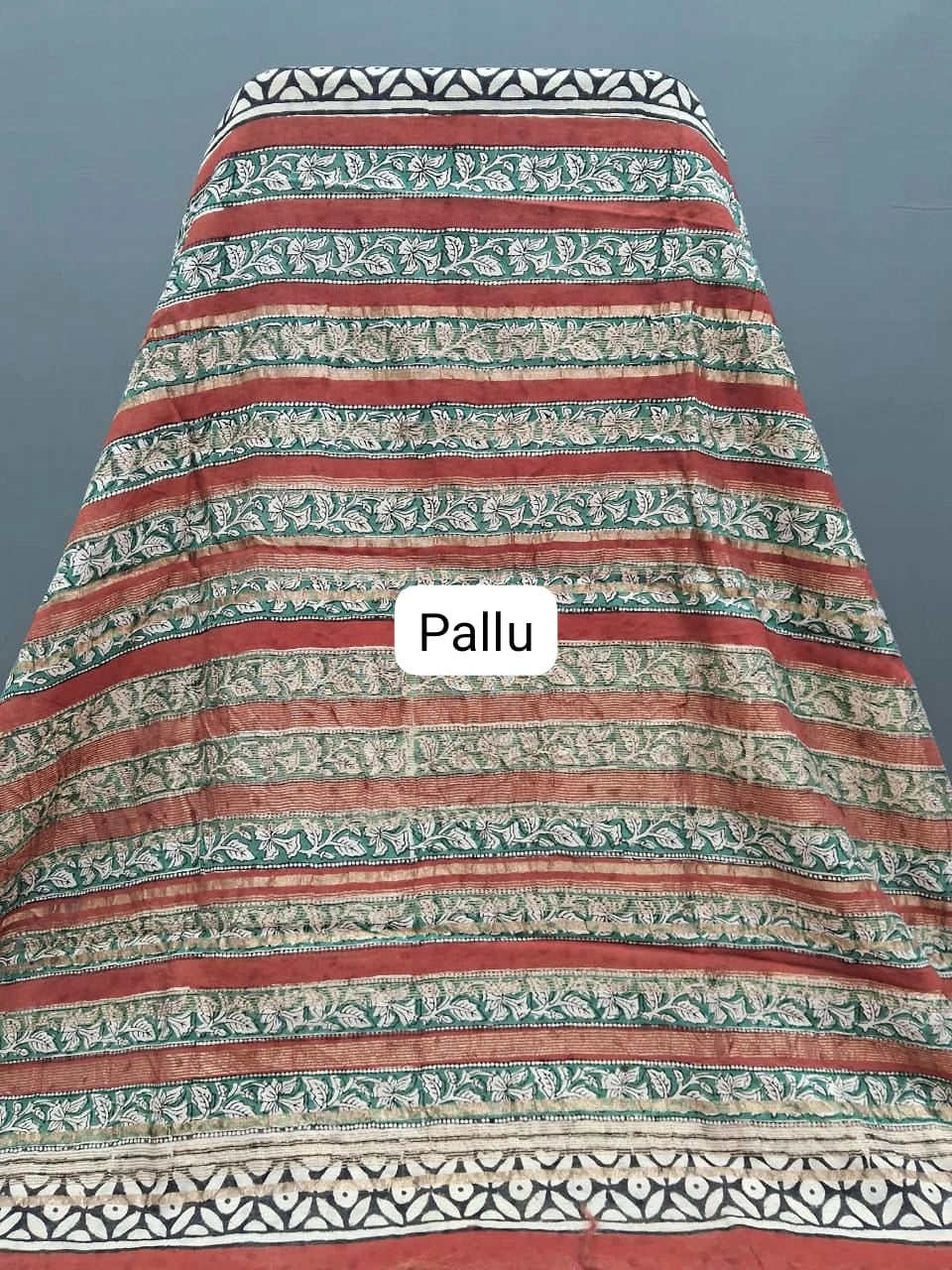 Black Maheshwari Cotton Saree Pallu