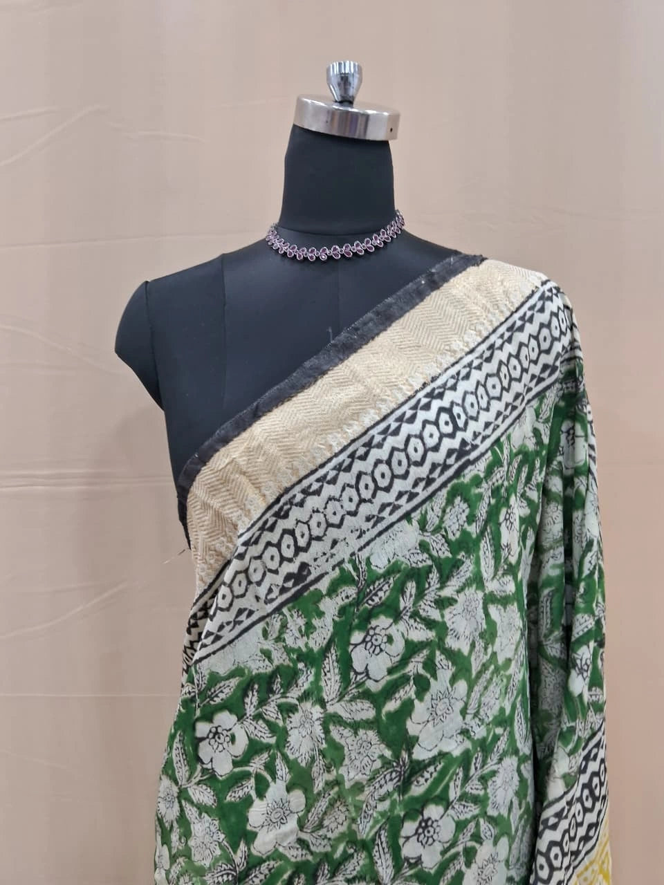 Emerald Green Maheshwari Cotton 1