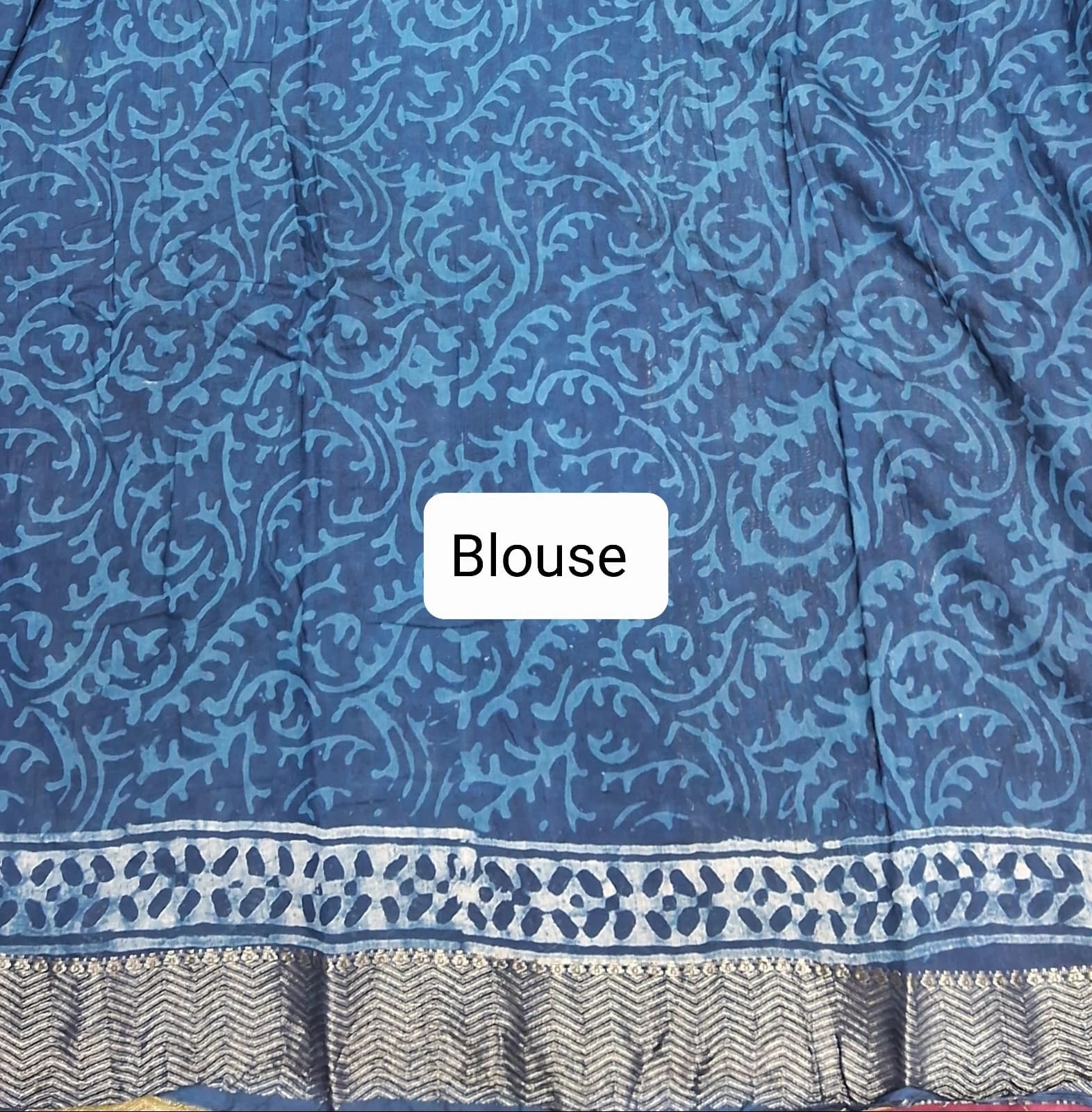 Indigo Blue Handwoven Maheshwari Cotton Saree with Floral Motif Print Blouse