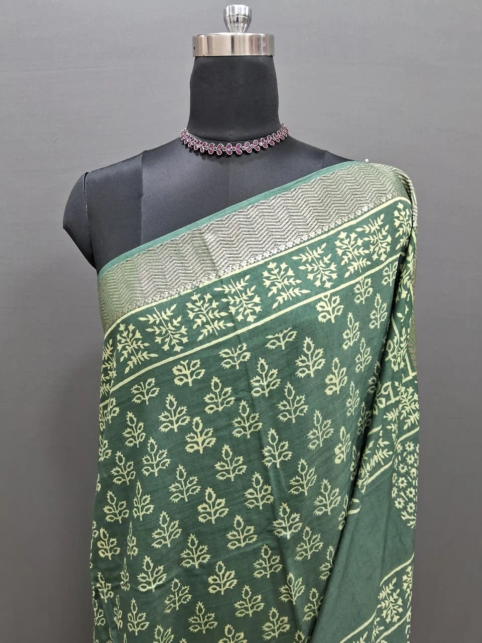 Green Maheshwari Cotton saree 1