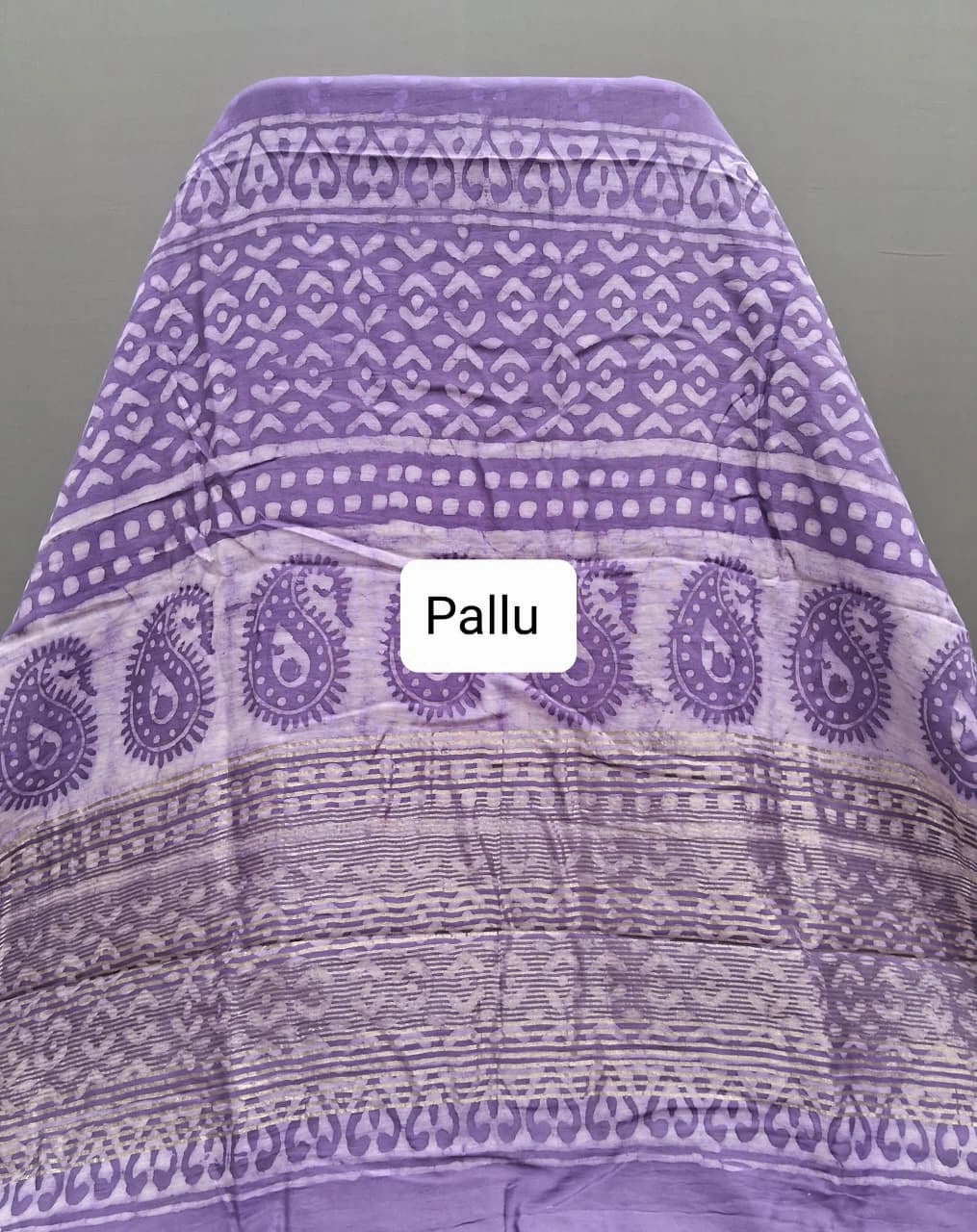 Purple Maheshwari Cotton Saree with Lavender Bandini Printed Body Pallu