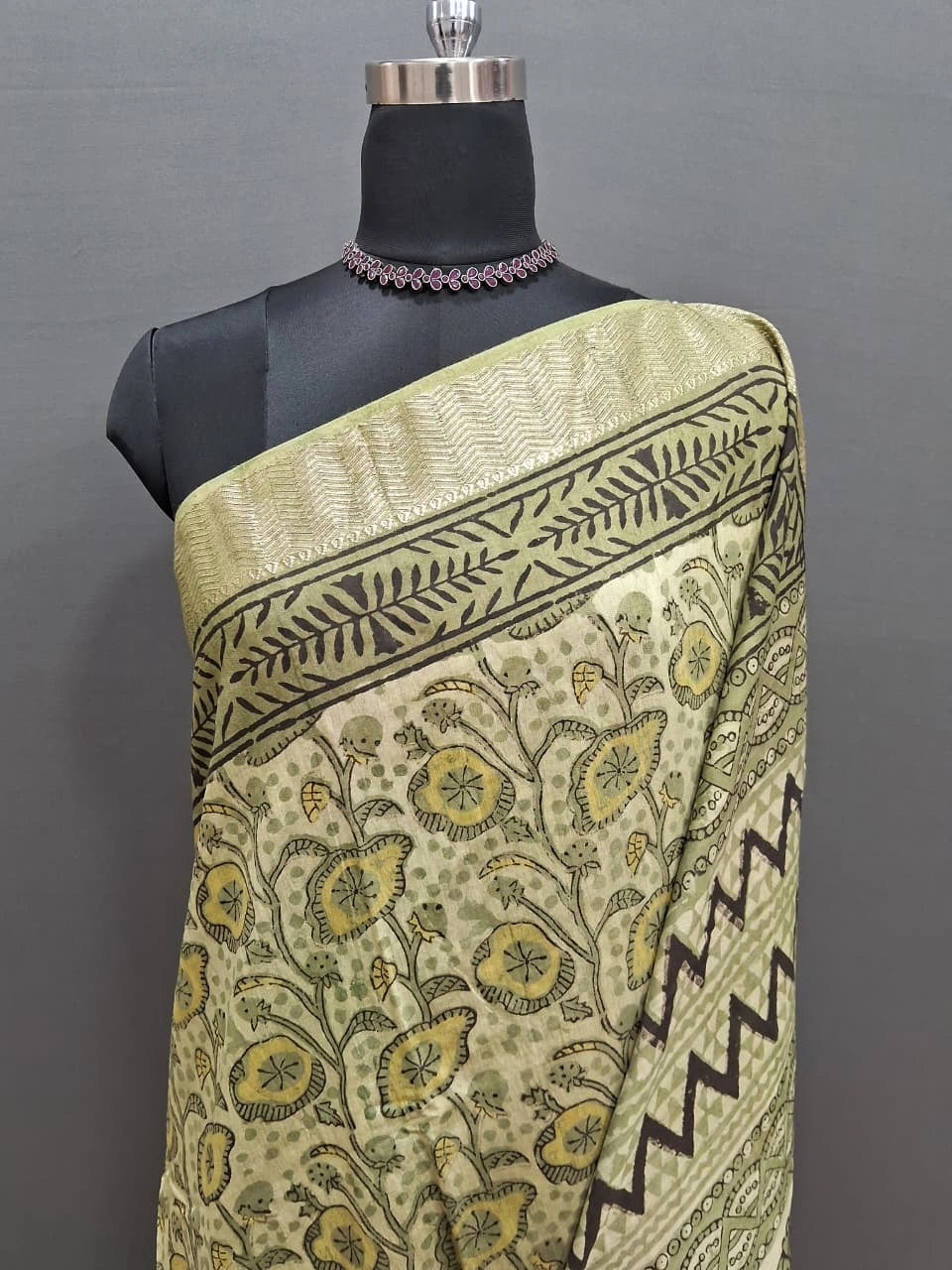Mehendi green Maheshwari cotton saree 1
