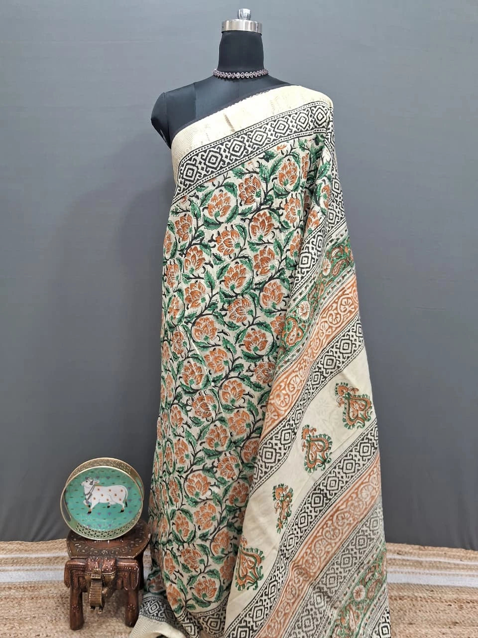 Cream Maheshwari cotton saree 