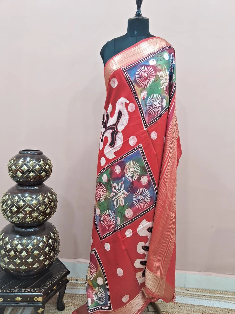 Tomato Red Maheshwari Saree 