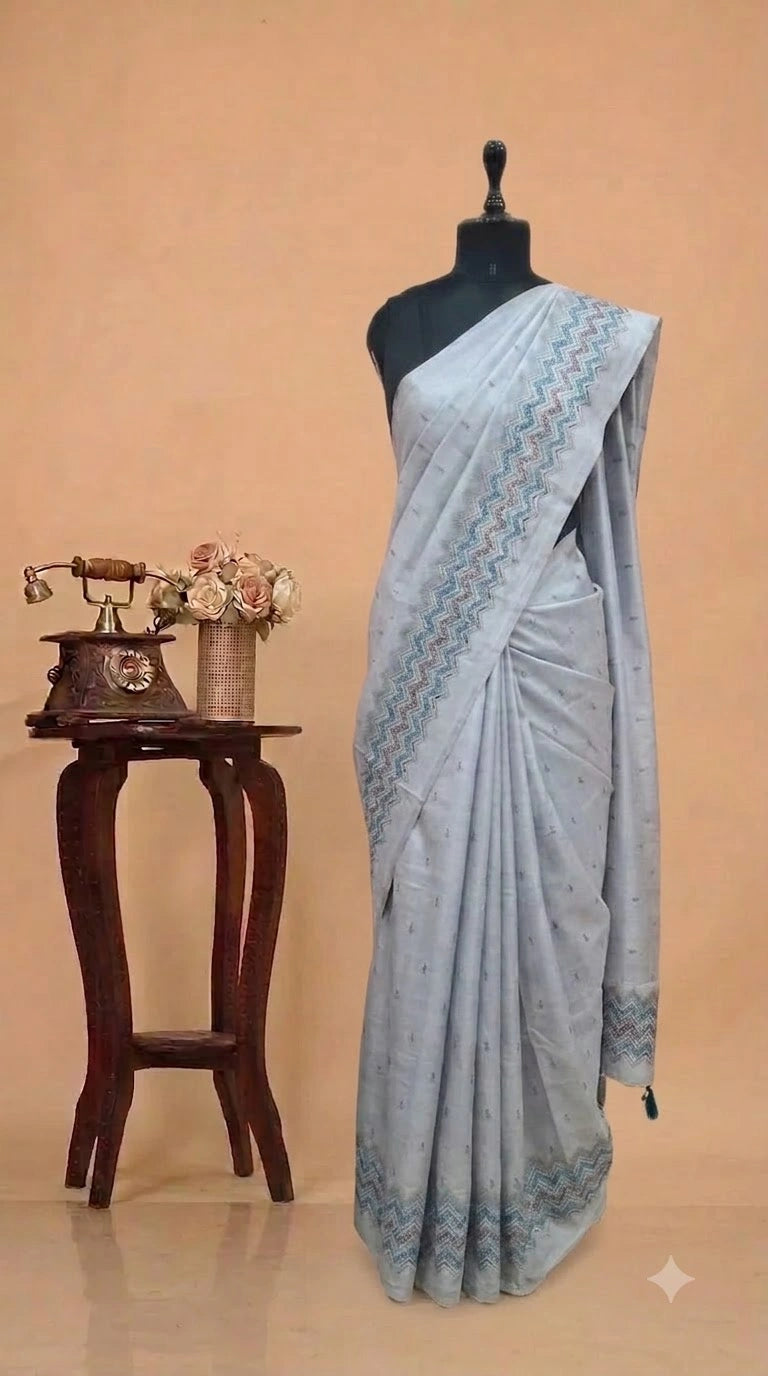 Graceful Grey Matka Silk Saree