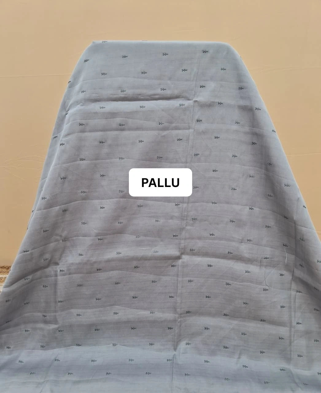 Graceful Grey Matka Silk Saree pallu