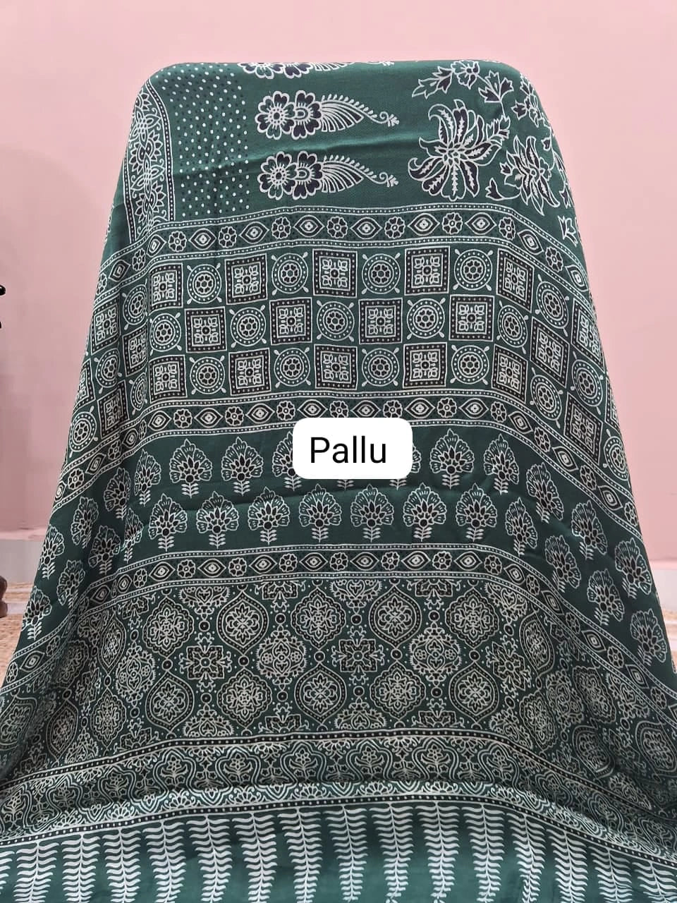 Bottle Green Modal Silk Saree Pallu