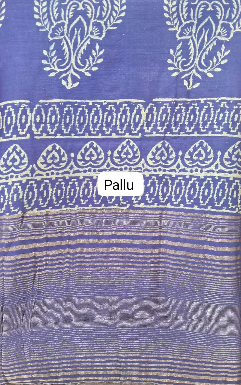 Blue Maheshwari silk saree pallu