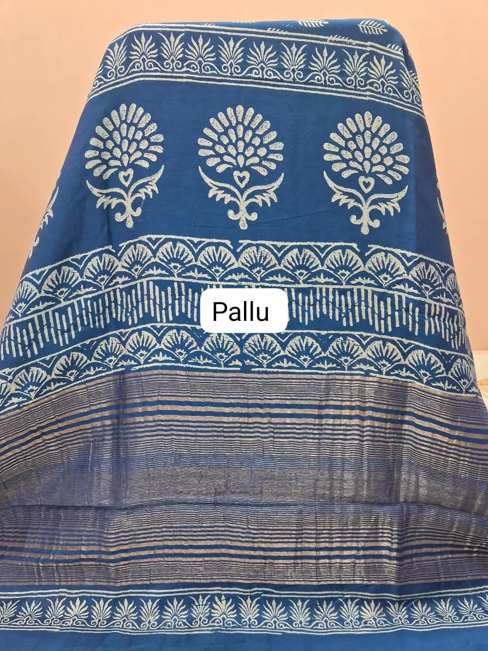 Navy Blue Maheshwari Silk Saree pallu