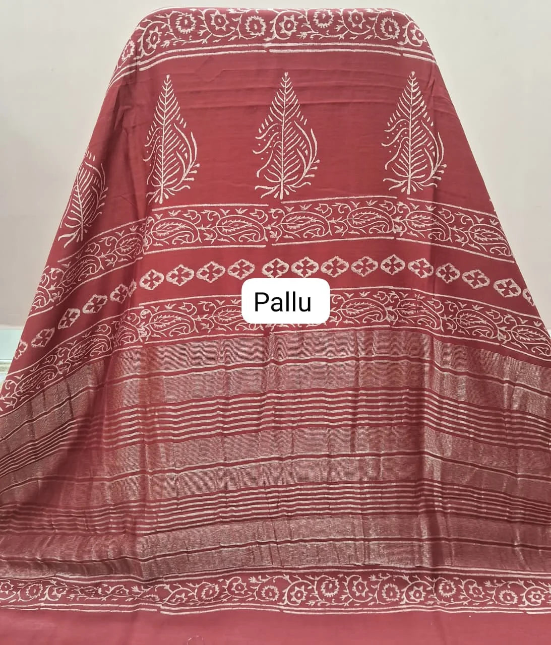 Rust Red Maheshwari Silk Saree pallu