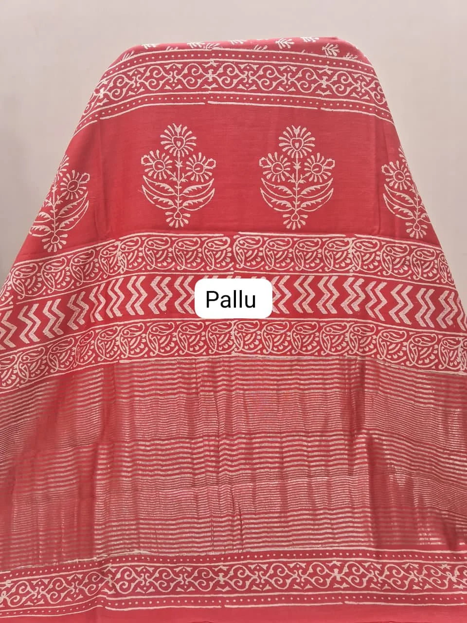 Rust Orange Maheshwari Silk Saree pallu