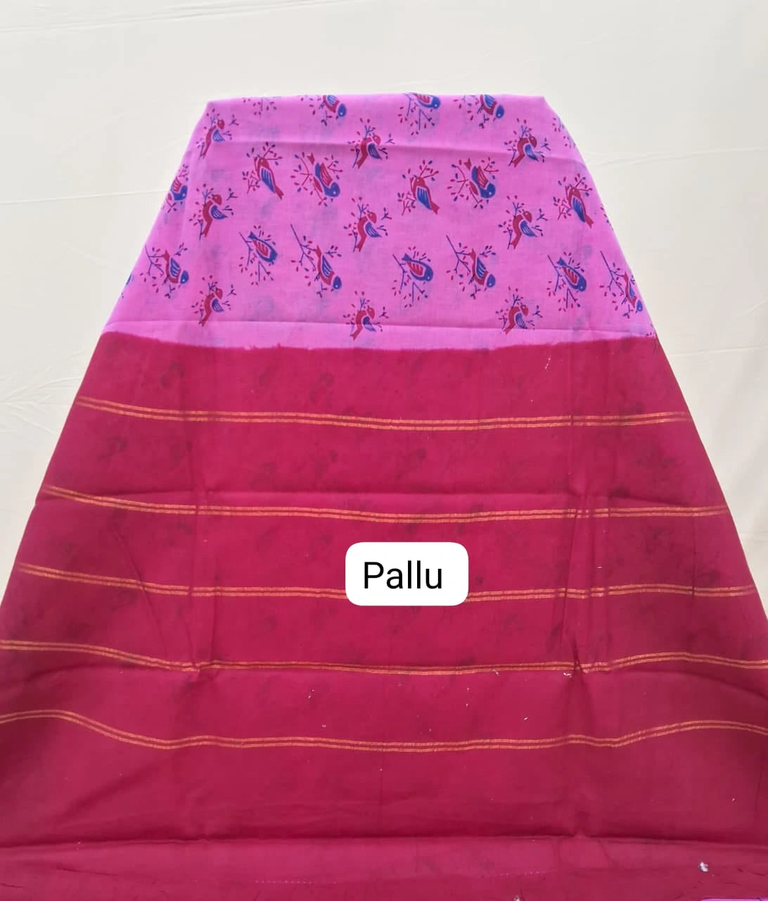 Vibrant Dark Pink Sungudi Cotton Saree Pallu