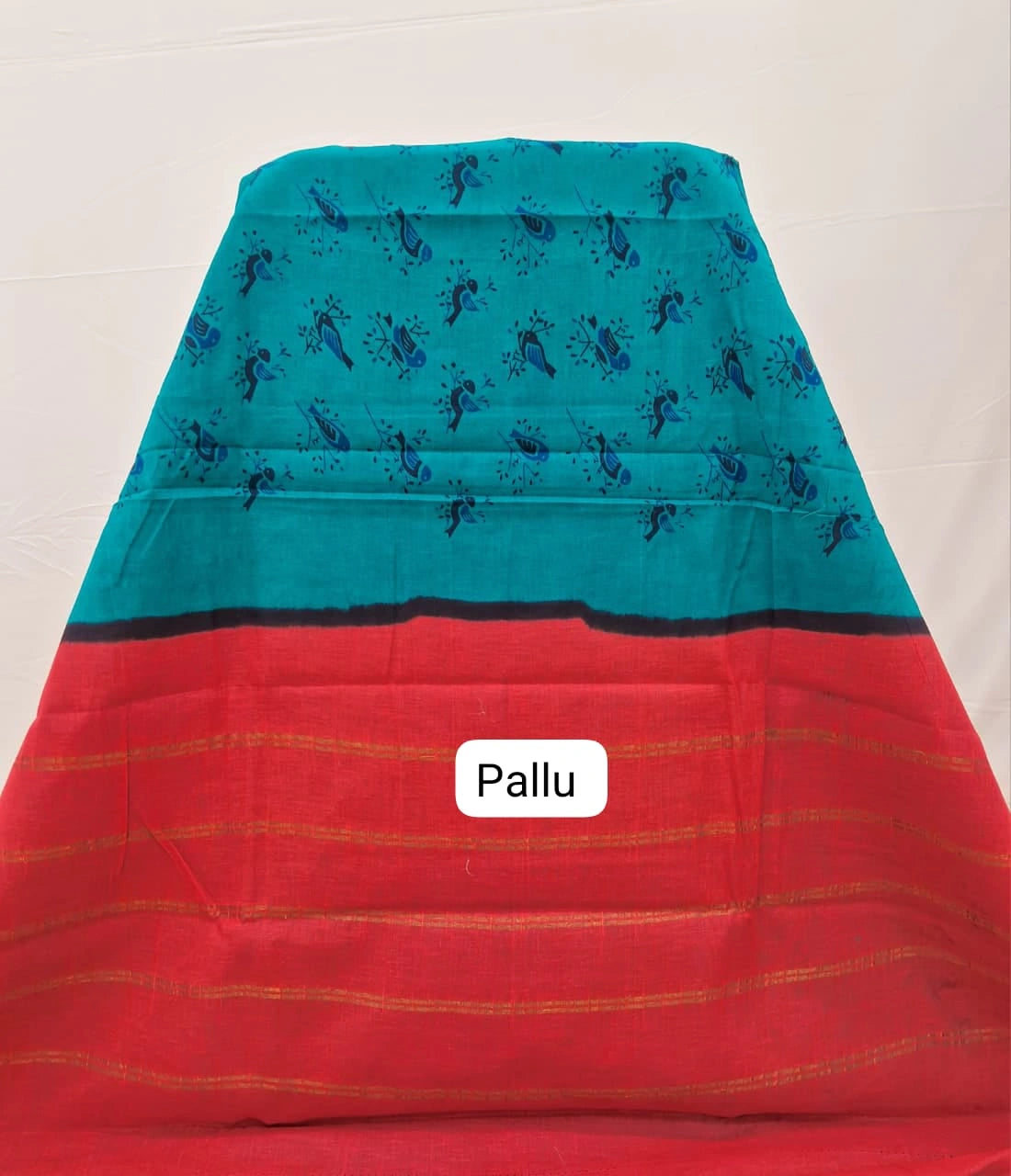 Graceful Teal Blue Sungudi Cotton Saree Pallu