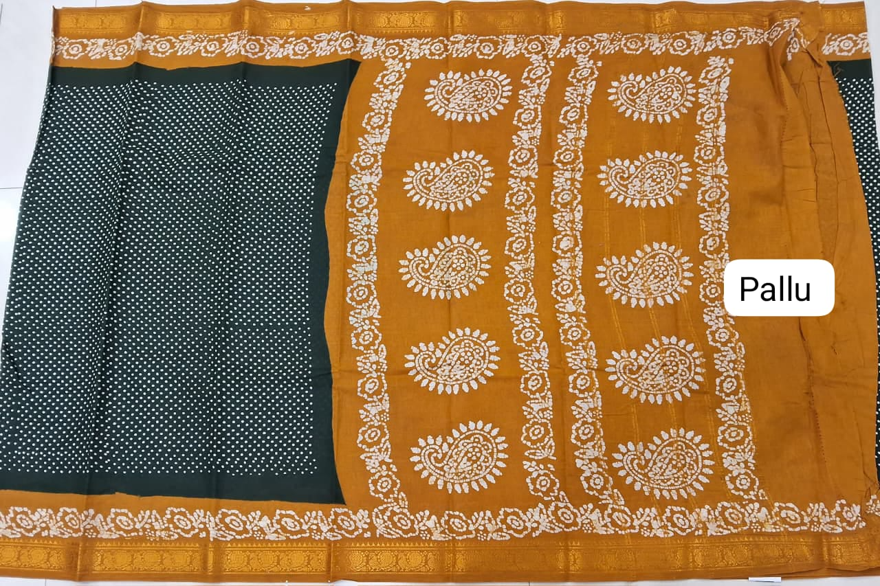 Bottle Green Sungudi Cotton Saree Pallu