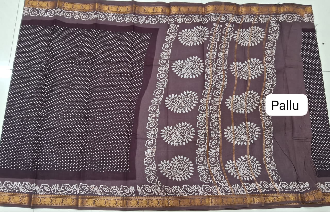 Walnut Brown Sungudi Cotton Saree Pallu