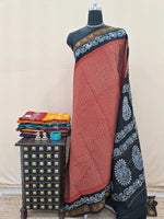 Fire Red Sungudi Cotton Saree 