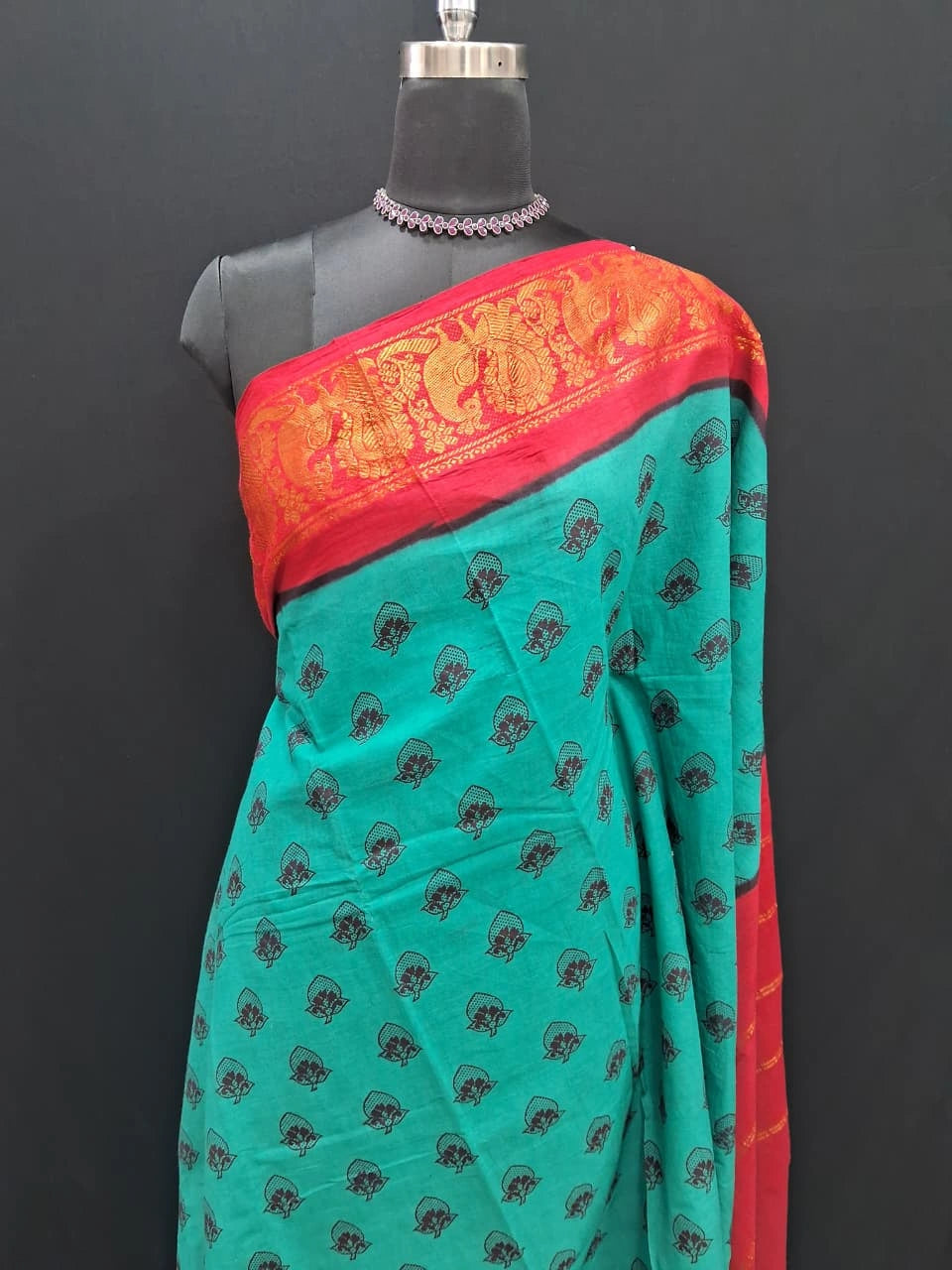 Marine Green Sungudi Cotton Saree 1