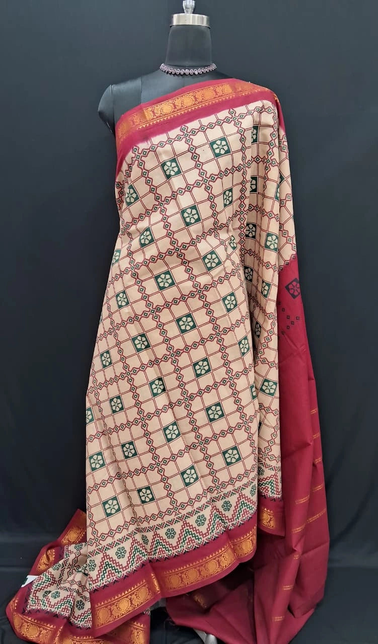Beige Sungudi Cotton Saree 