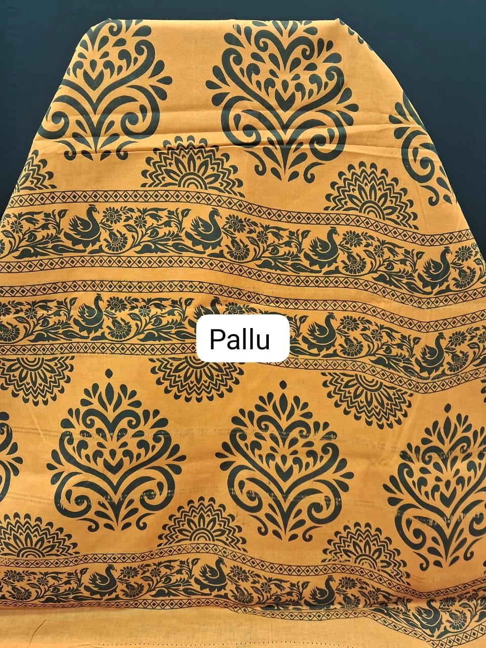 Bottle Green Sungudi Cotton Saree Pallu