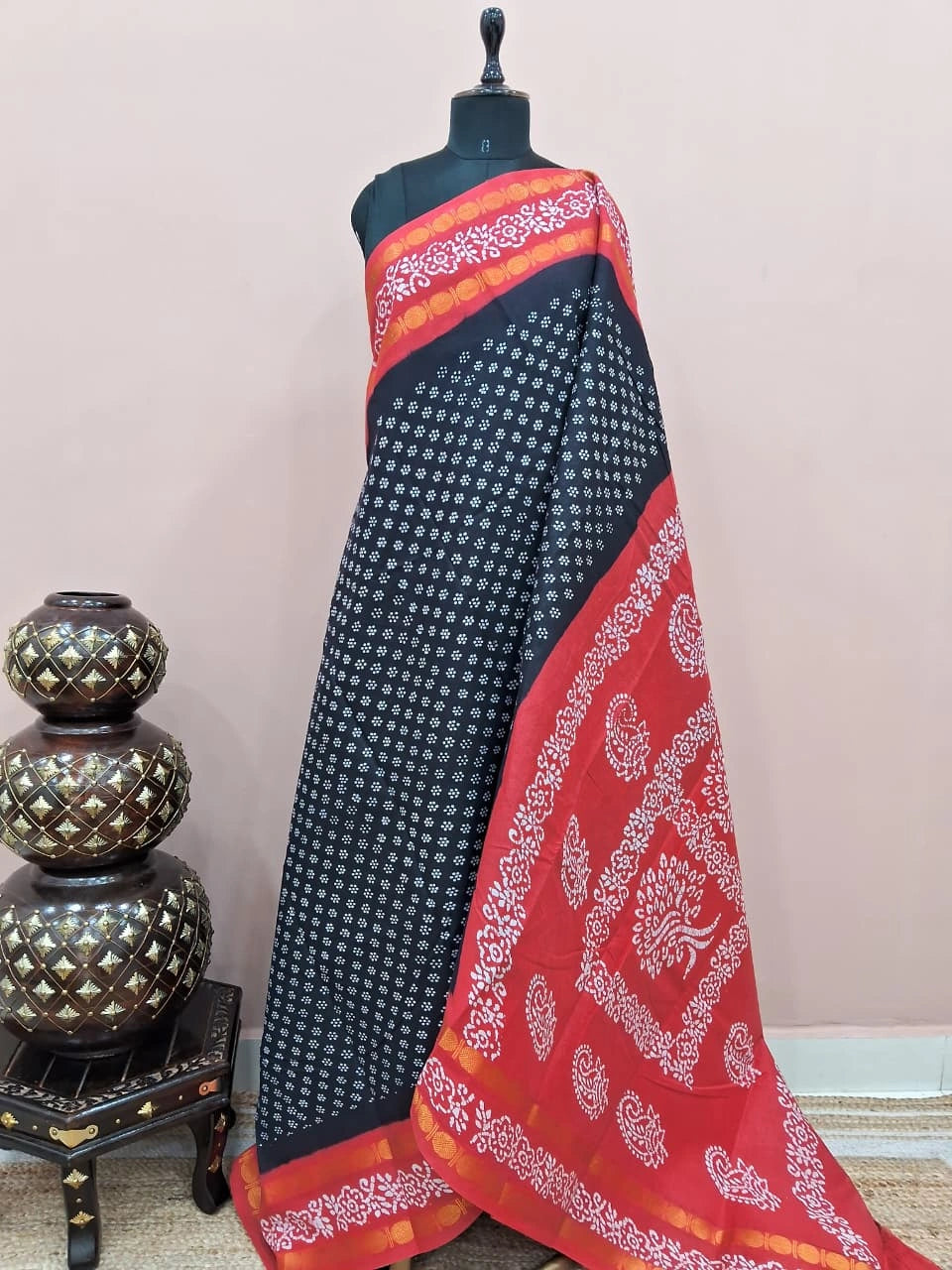 Dark Navy Blue Sungudi cotton saree 
