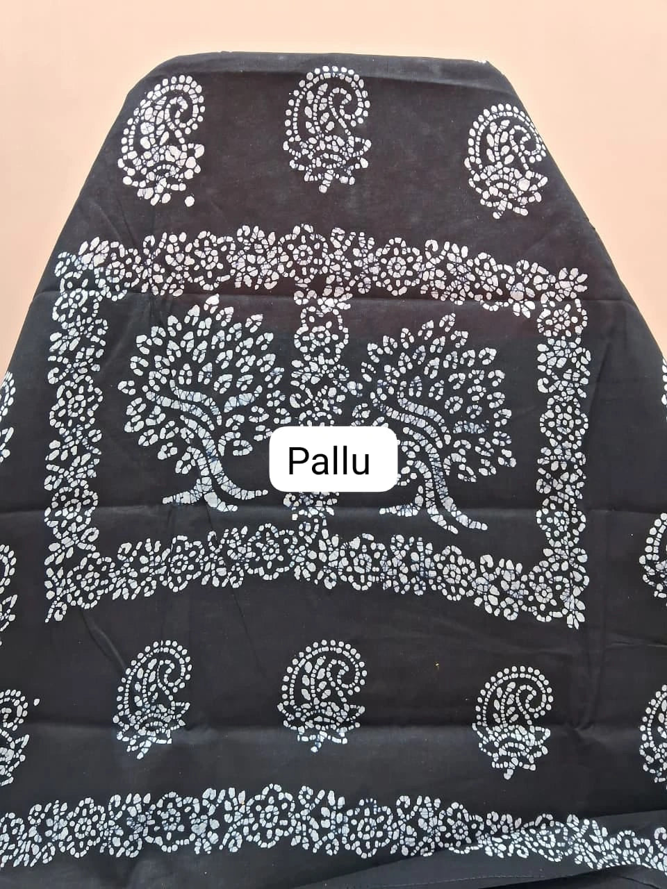 Reddish Pink Sungudi cotton saree pallu