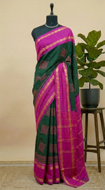 Bottle green Sungudi cotton saree