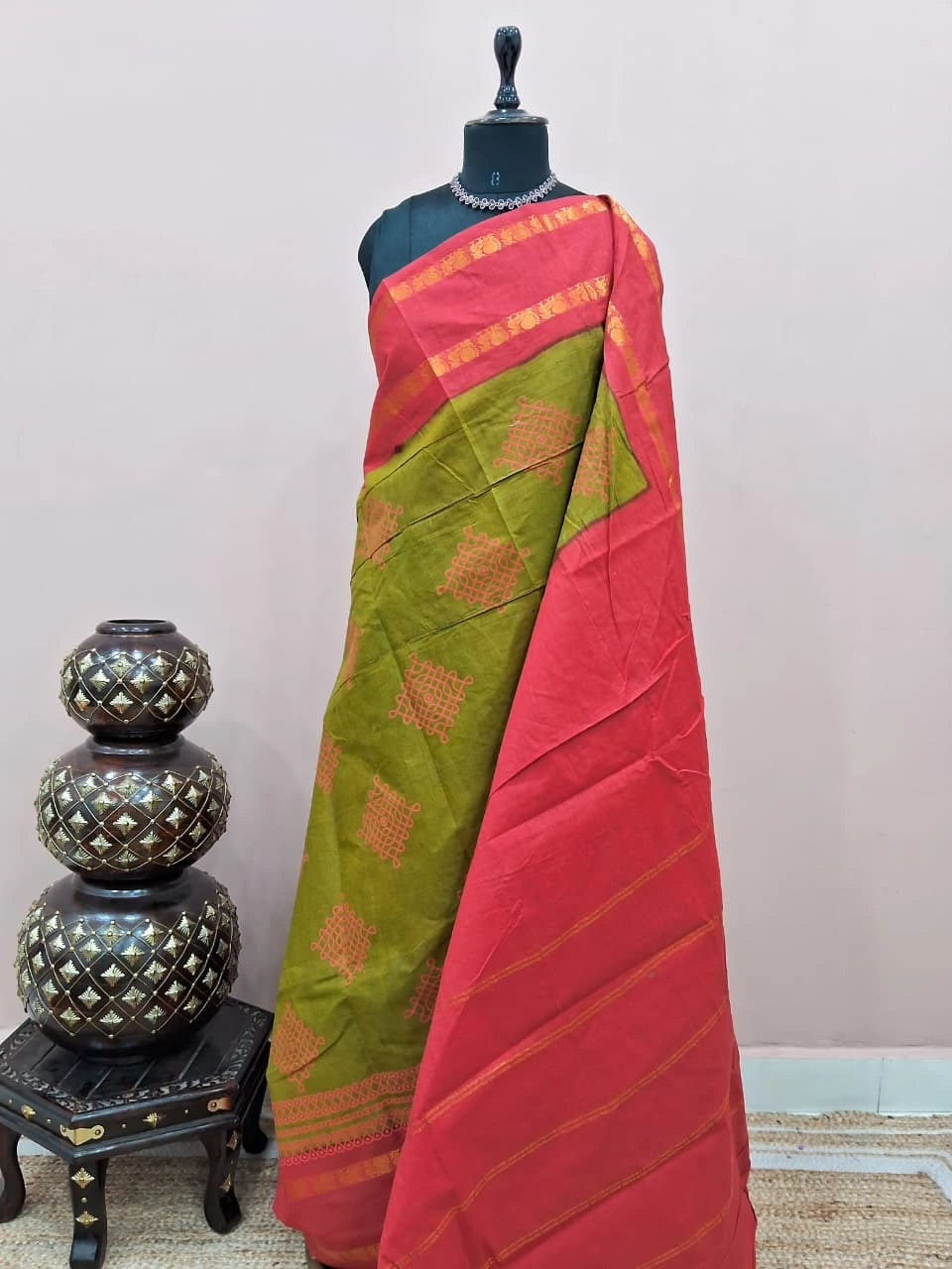 Olive green Sungudi cotton saree