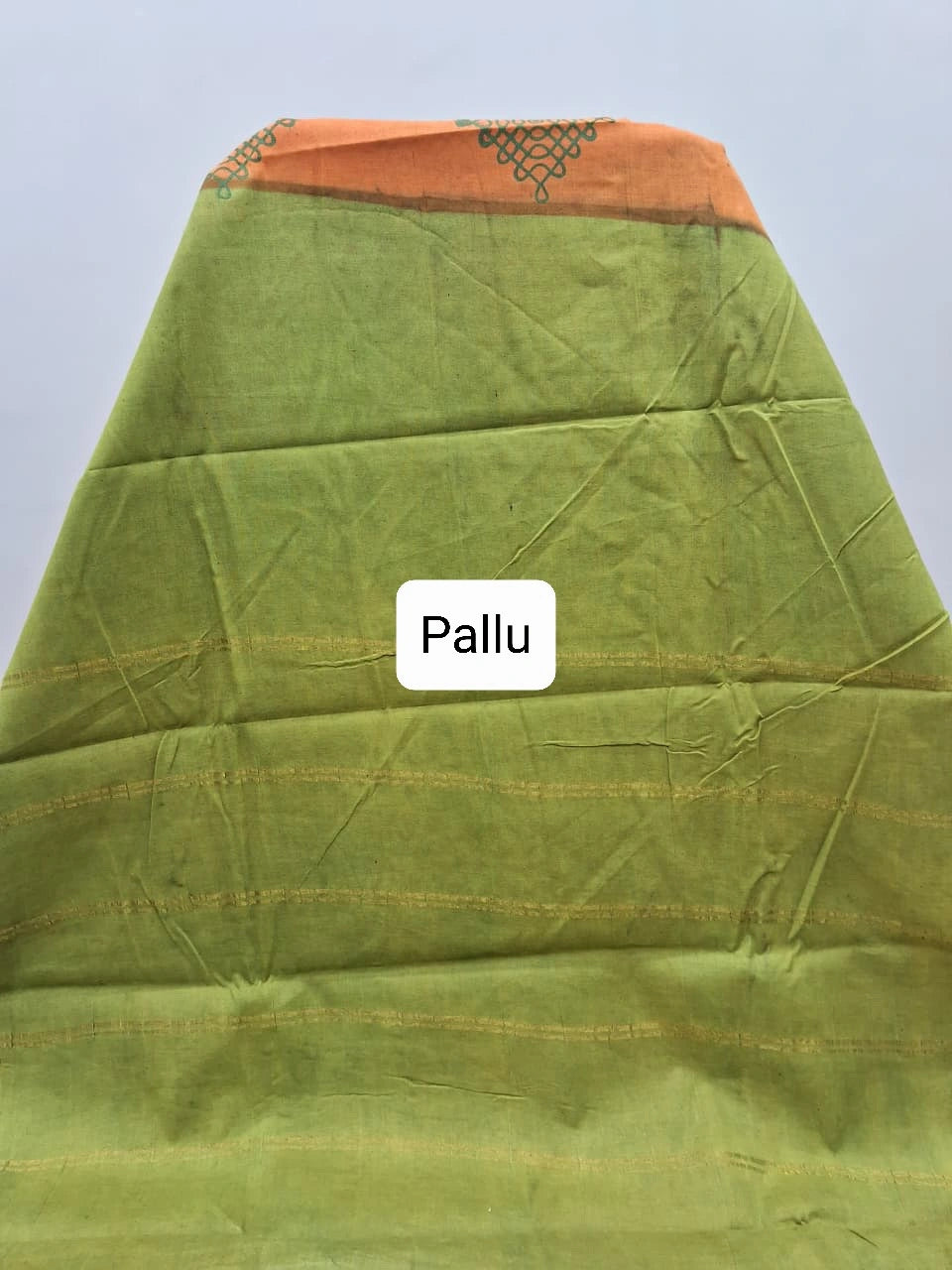 Tangerine Sungudi cotton saree Pallu
