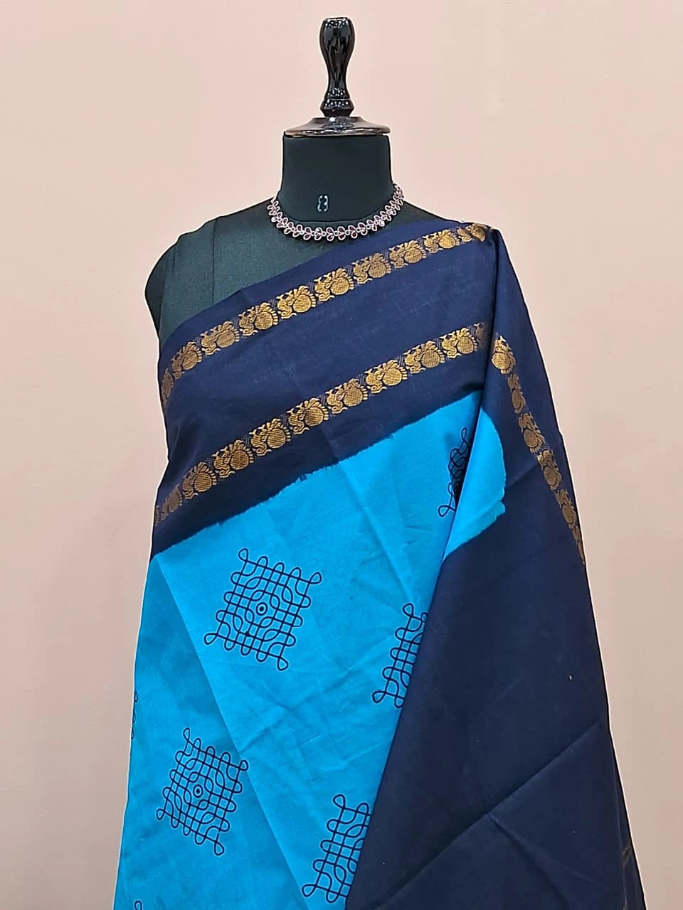 Sky blue Sungudi cotton saree 1