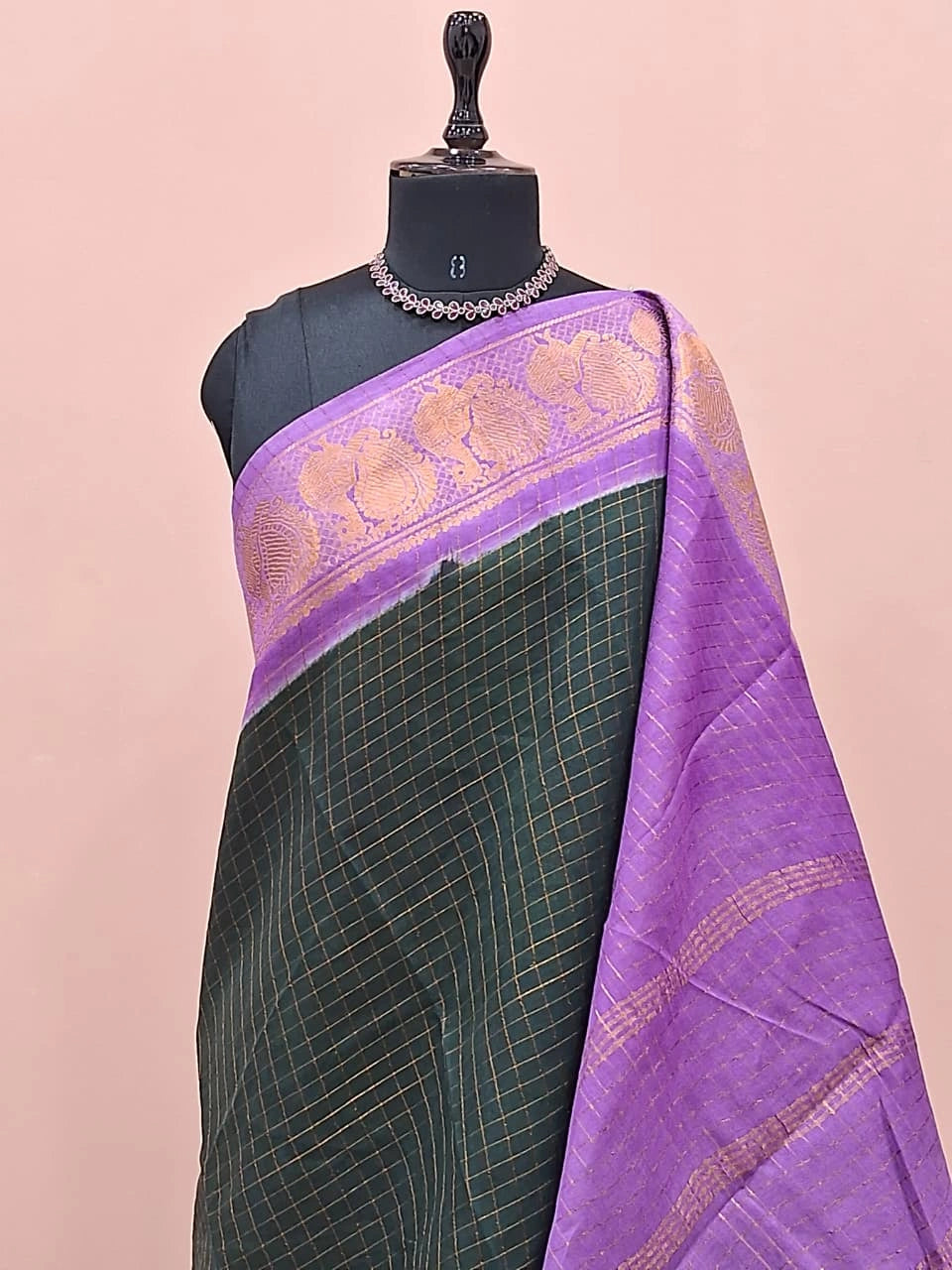Bottle Green Sungudi Cotton Saree 1
