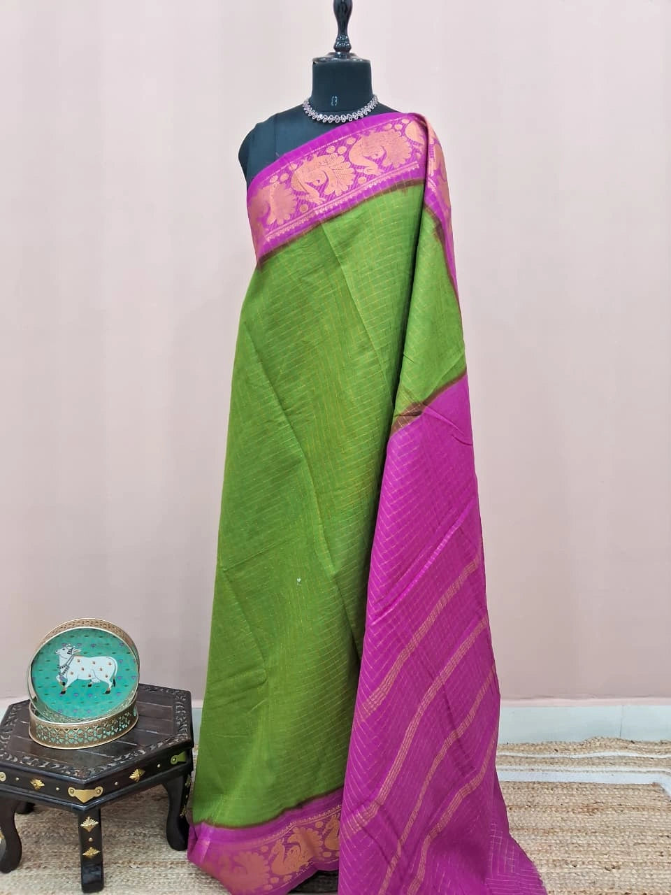 Parrot Green Sungudi Cotton Saree