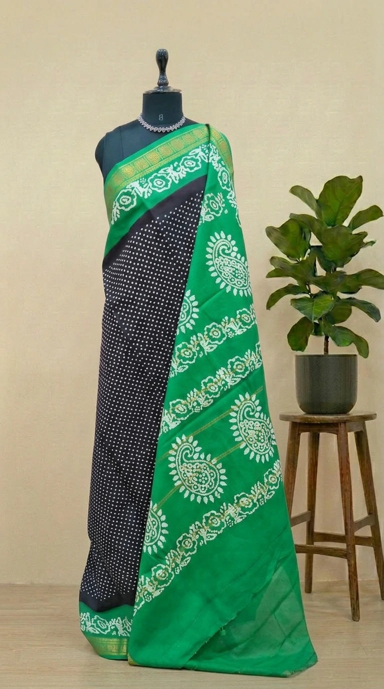 Elegant black Sungudi cotton saree 