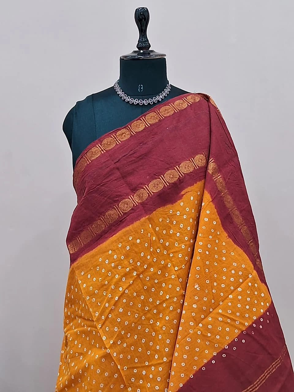 Mustard Yellow Sungudi Cotton Saree 1