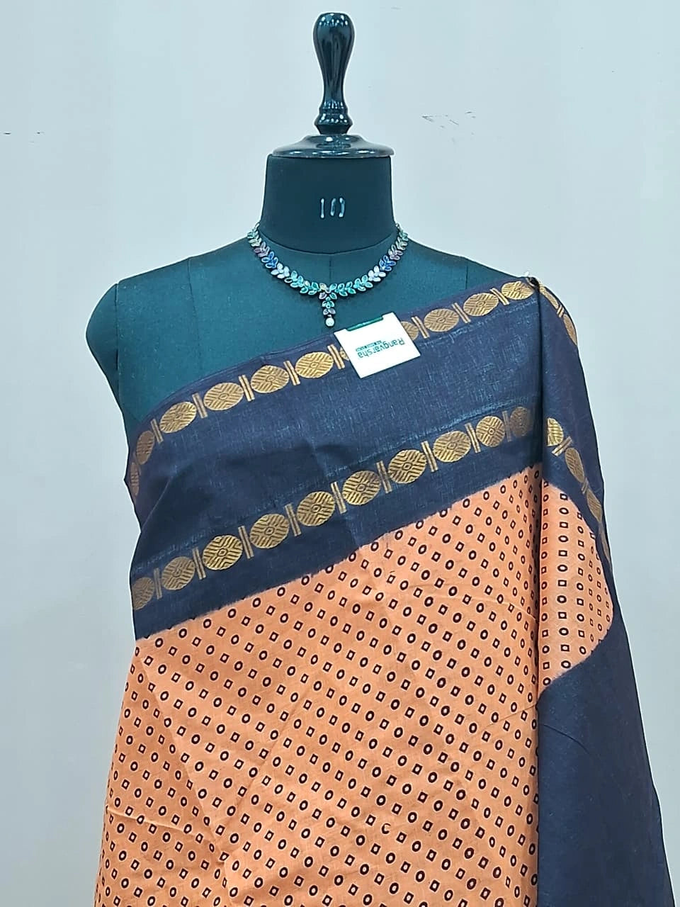 Light Orange Sungudi Cotton Saree 1