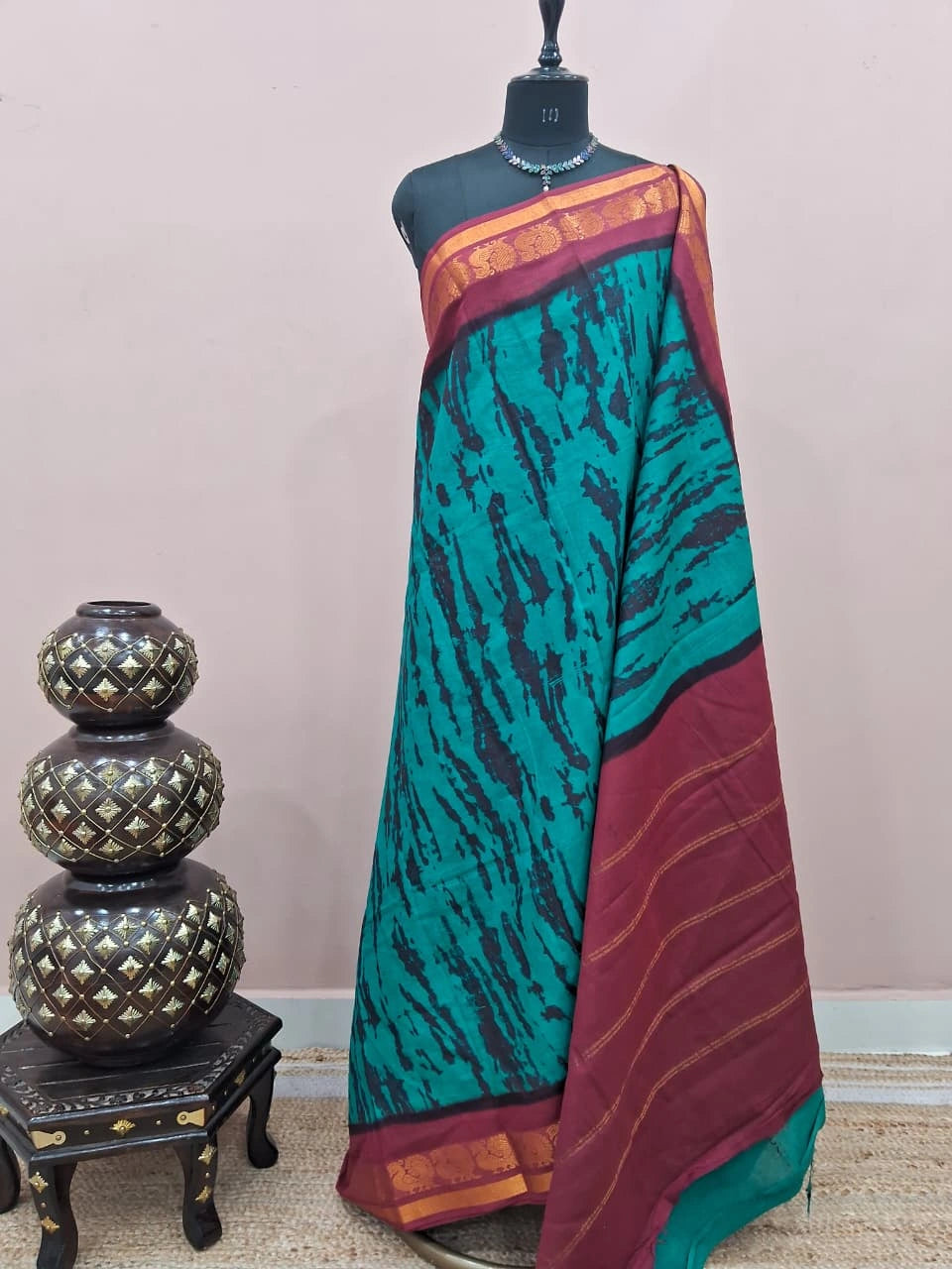 Teal Blue Sungudi Cotton Saree 