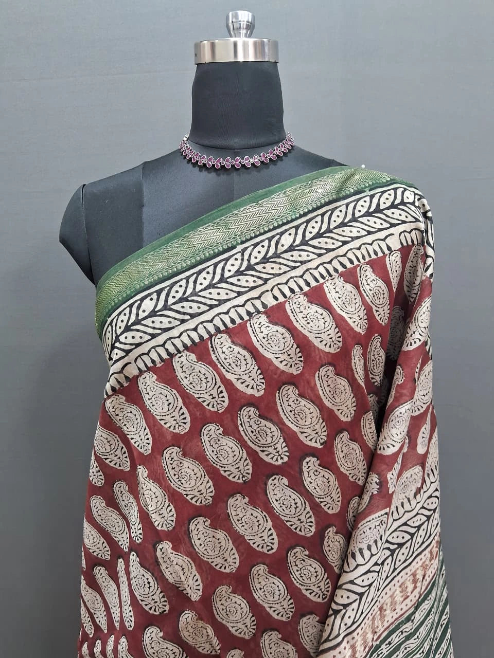 Brick Red maheshwari silk cotton saree 1