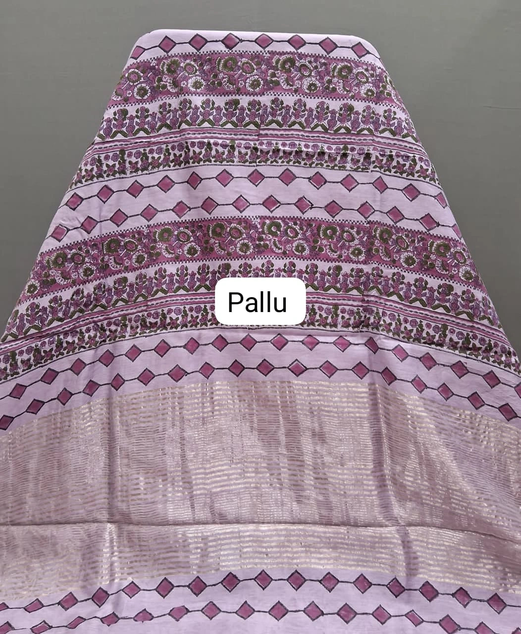 Lavender Maheshwari Saree Pallu
