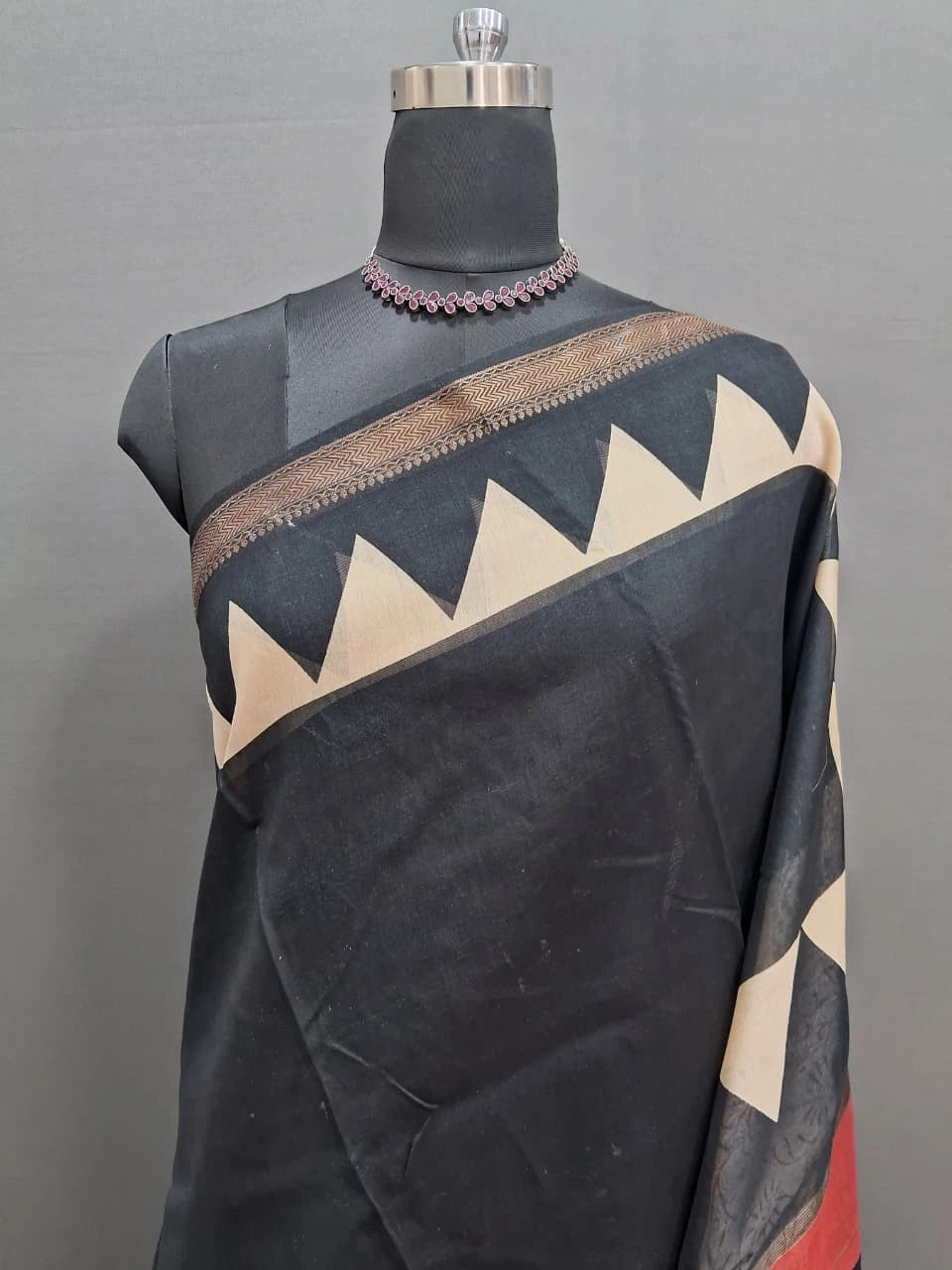 Black Maheshwari Silk Cotton Saree 1