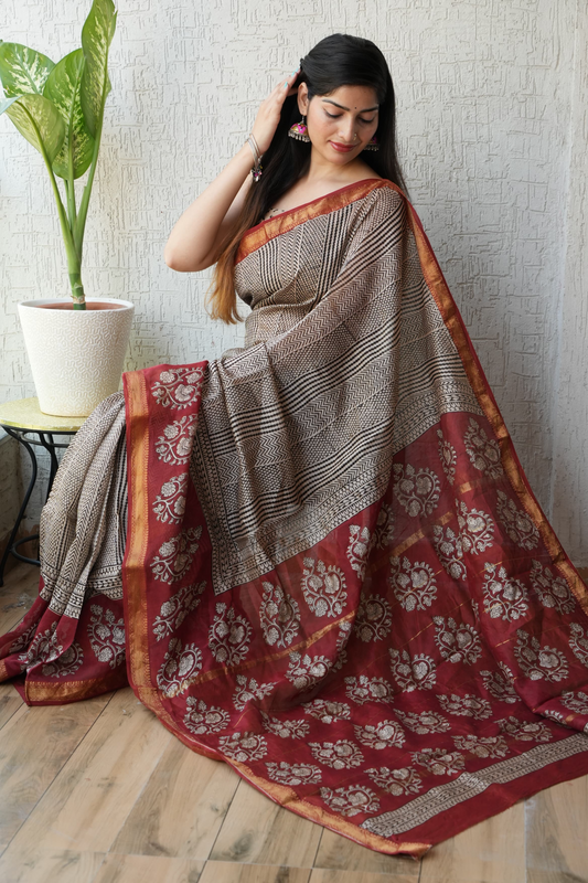 Cream Maheshwari Silk Cotton Saree 