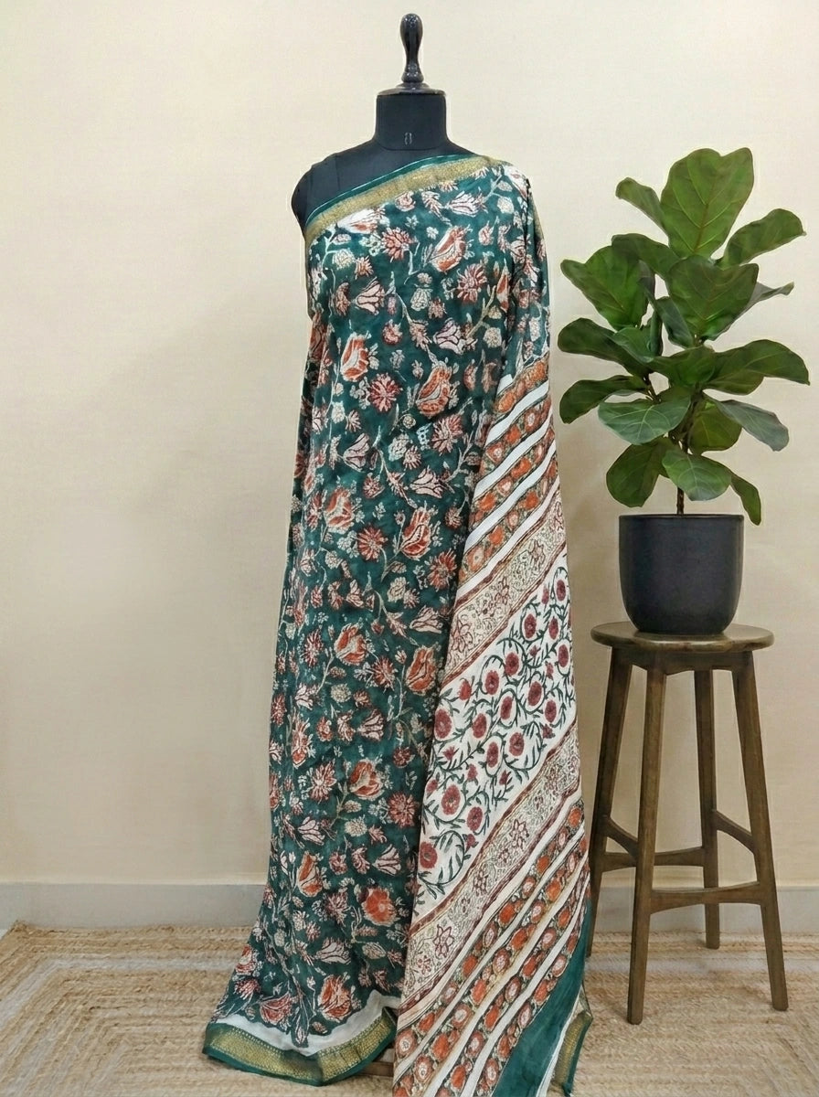 Dark Green Maheshwari Silk cotton Saree 