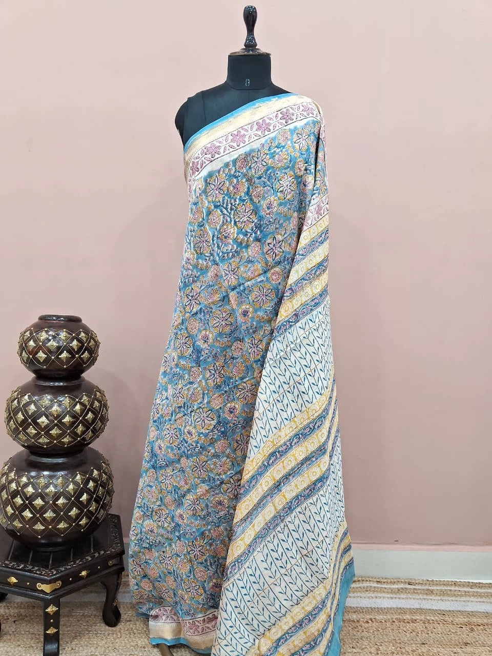 Baby blue Maheshwari Silk Cotton Saree 
