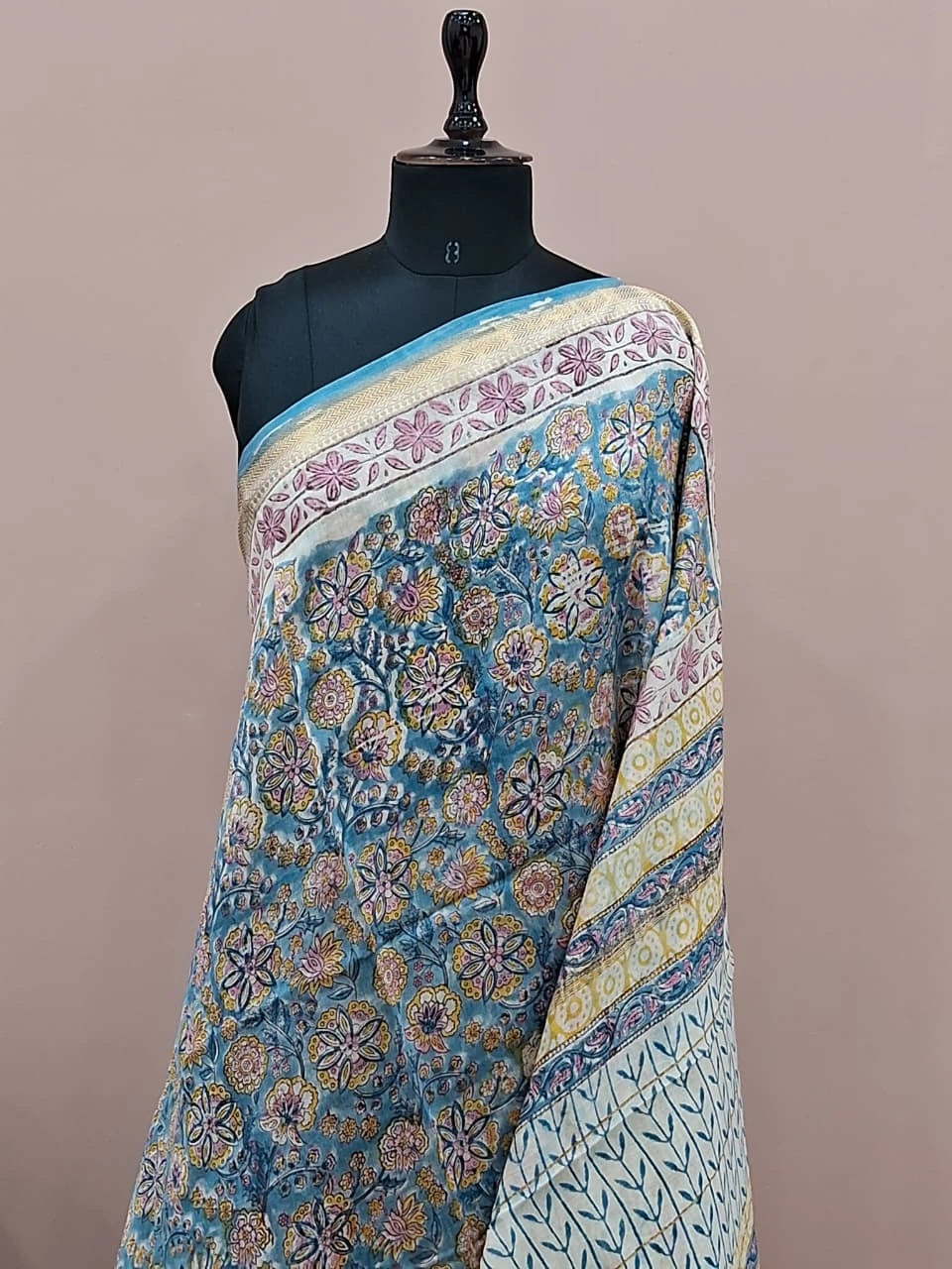 Baby blue Maheshwari Silk Cotton Saree 1