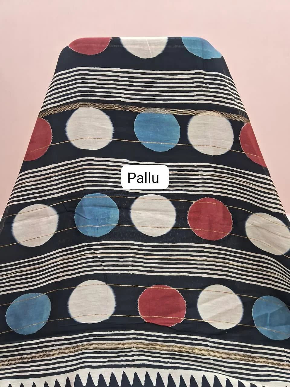 Pure Black Maheshwari Silk Cotton Saree Pallu