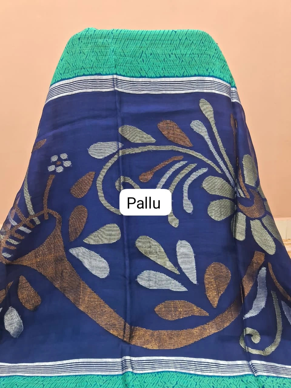 Rama Green Pure Matka Silk Saree pallu