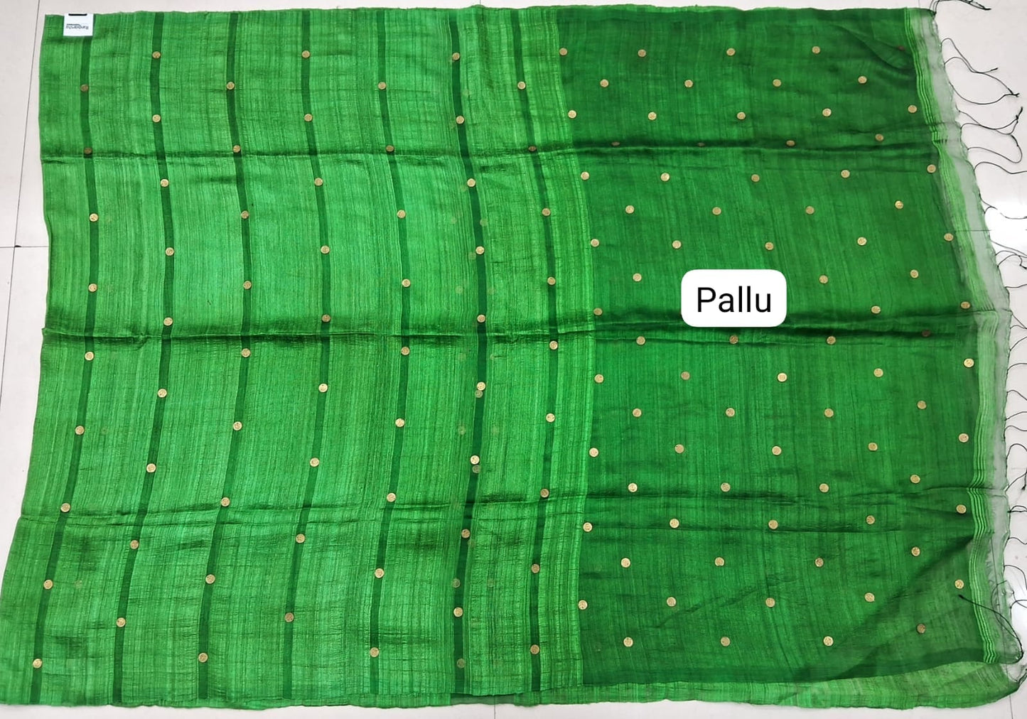 Green Pure Matka Silk Saree  Pallu