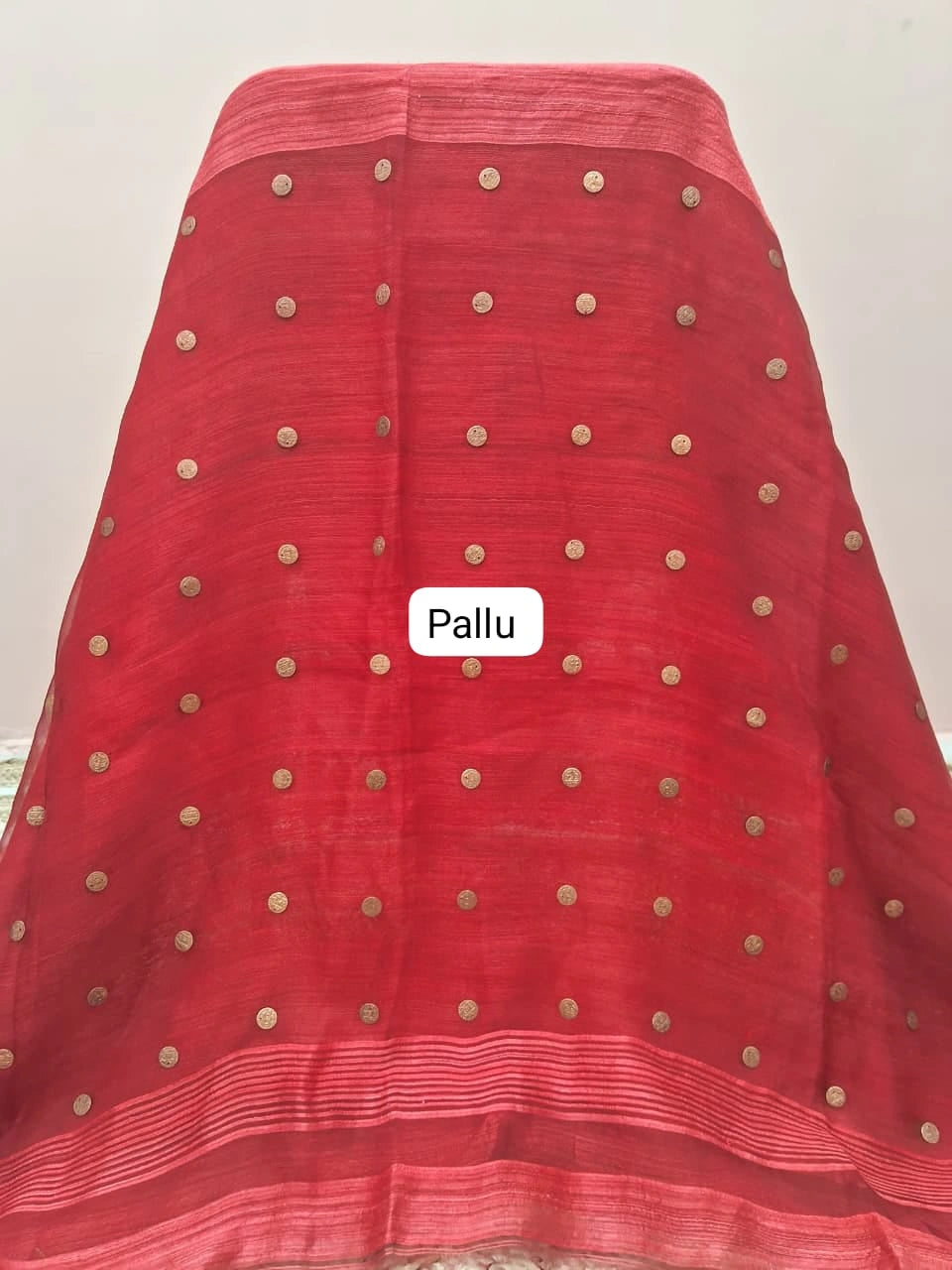 Tomato Red Pure Matka Silk Saree pallu