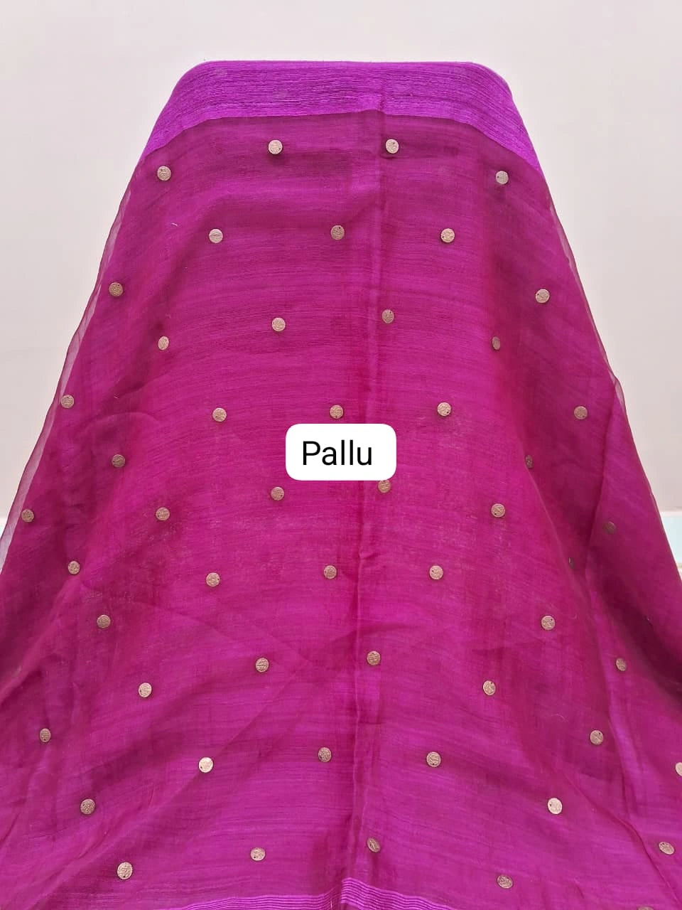 Fuchsia Pink Pure Matka Silk Saree Pallu
