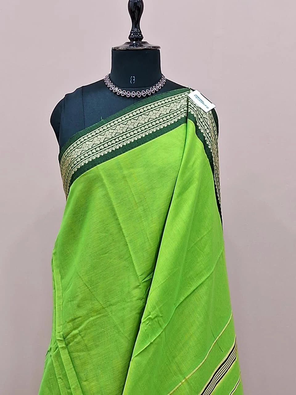 Bright Green Plain Narayanpet Cotton Saree 1
