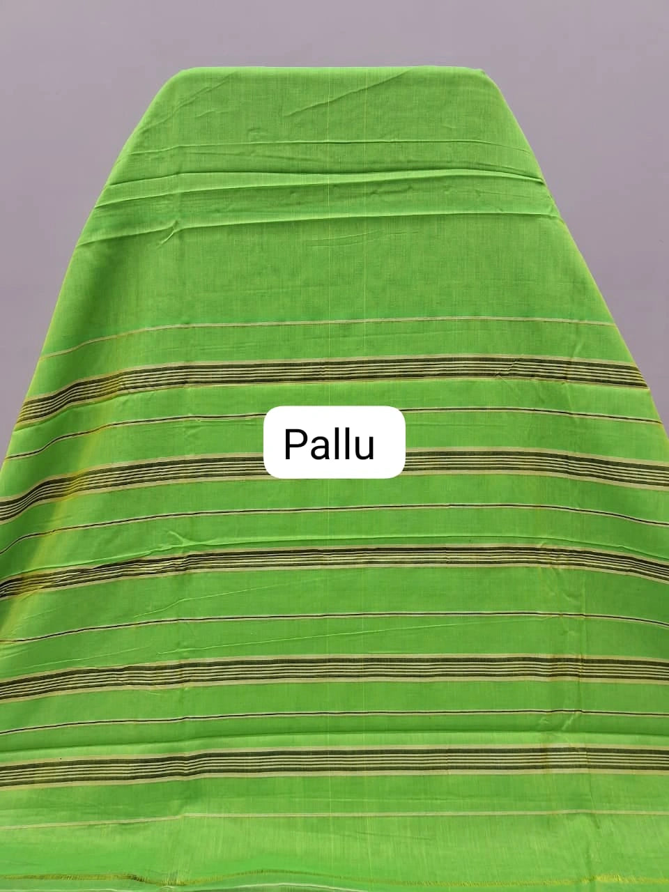 Bright Green Plain Narayanpet Cotton Saree pallu